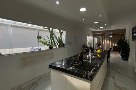 Cozinha de casa à venda com 3 quartos, 300m² em Burgo Paulista, São Paulo