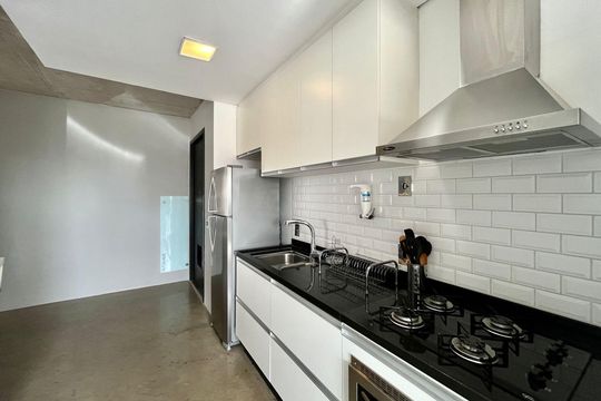 Cozinha de apartamento à venda com 1 quarto, 70m² em Centro, Campinas