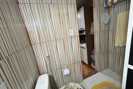 Banheiro de casa à venda com 2 quartos, 80m² em Higienópolis, Rio de Janeiro