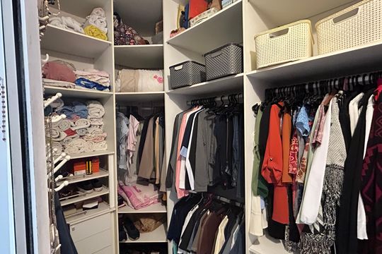 Closet de casa à venda com 3 quartos, 150m² em Jardim Barbosa, Guarulhos