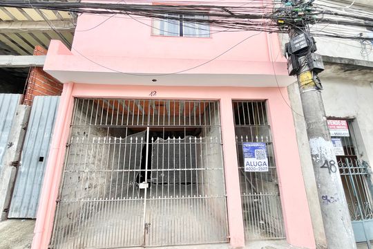 Fachada/Placa de casa para alugar com 1 quarto, 55m² em Jardim Santa Cruz (zona Norte), São Paulo