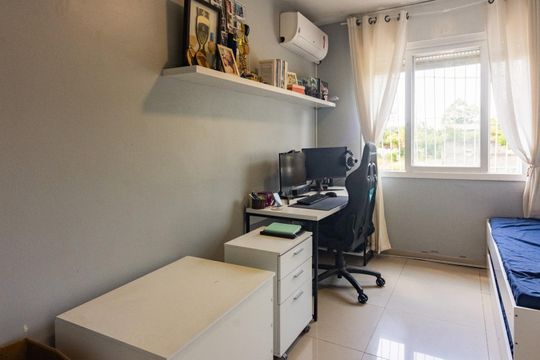 Quarto de apartamento à venda com 2 quartos, 62m² em São Sebastião, Porto Alegre