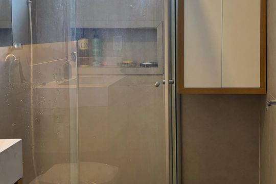 Banheiro de apartamento à venda com 2 quartos, 62m² em São Sebastião, Porto Alegre