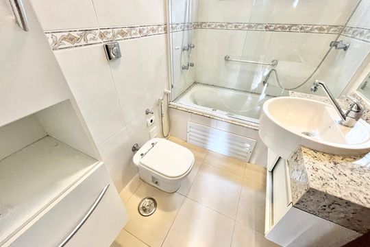 Banheiro da Suíte 3 de casa para alugar com 3 quartos, 250m² em Santana, São Paulo