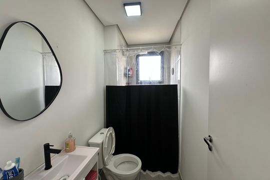 Banheiro de apartamento para alugar com 2 quartos, 55m² em Vila Sao Luiz (valparaizo), Barueri