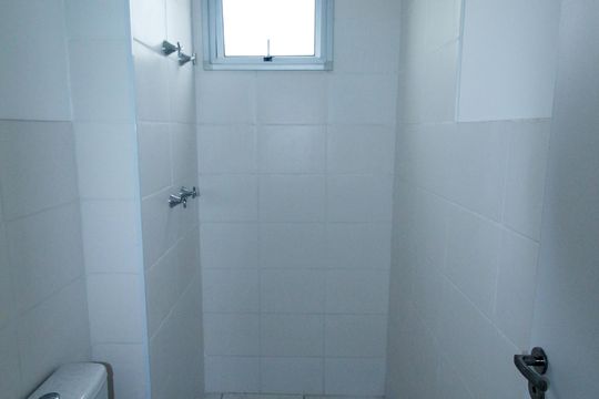 Banheiro de apartamento à venda com 2 quartos, 50m² em Irajá, Rio de Janeiro