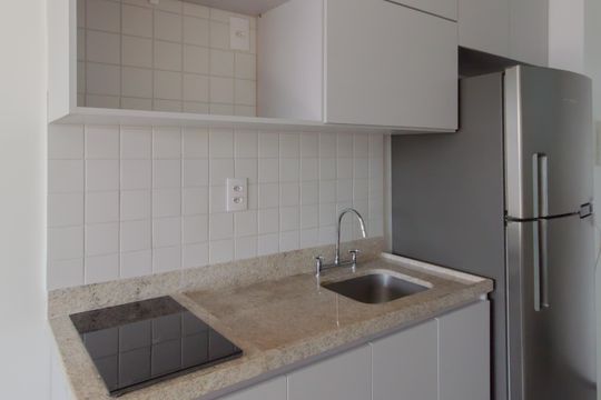 Cozinha de apartamento para alugar com 1 quarto, 20m² em Liberdade, São Paulo