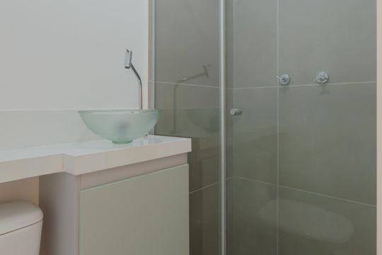 Banheiro de apartamento para alugar com 1 quarto, 20m² em Liberdade, São Paulo