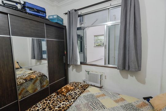 Quarto de apartamento à venda com 1 quarto, 55m² em Tijuca, Rio de Janeiro