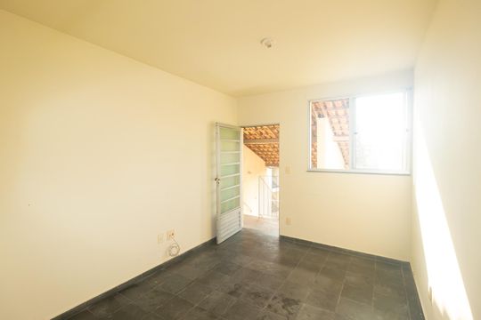 Apartamento para alugar com 2 quartos, 45m² em Campo Grande, Rio de Janeiro