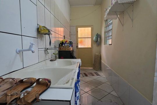 Casa à venda com 7 quartos, 240m² em Vista Alegre, Belo Horizonte