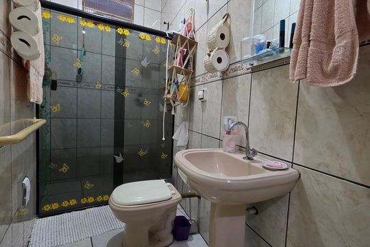 Casa à venda com 7 quartos, 240m² em Vista Alegre, Belo Horizonte