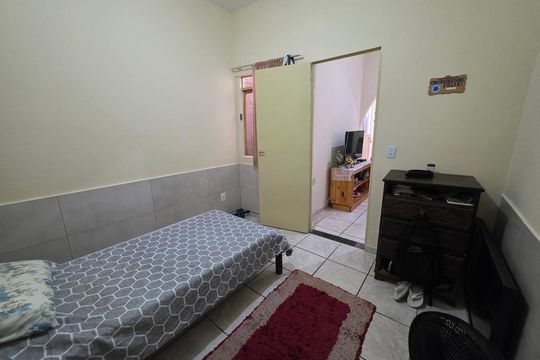 Casa à venda com 7 quartos, 240m² em Vista Alegre, Belo Horizonte
