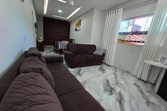 Casa à venda com 7 quartos, 240m² em Vista Alegre, Belo Horizonte