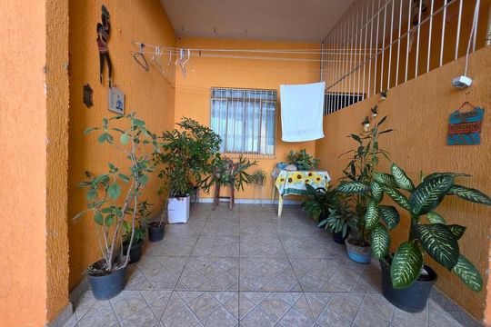 Casa à venda com 7 quartos, 240m² em Vista Alegre, Belo Horizonte