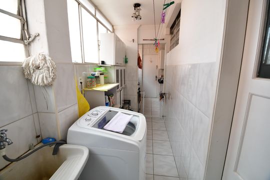 Área de Serviço de apartamento à venda com 2 quartos, 90m² em Centro, Campinas