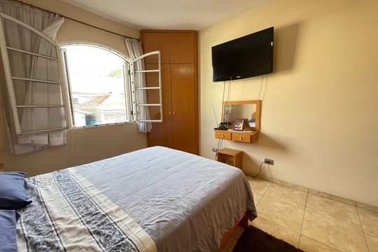 Quarto 1 de casa à venda com 5 quartos, 181m² em Jardim Ester, São Paulo
