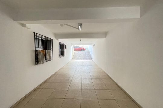 Garagem de casa à venda com 5 quartos, 181m² em Jardim Ester, São Paulo