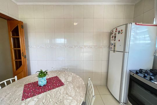 Cozinha de casa à venda com 5 quartos, 181m² em Jardim Ester, São Paulo