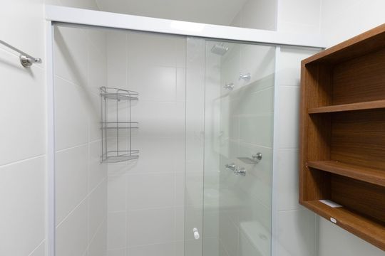Banheiro  de apartamento para alugar com 2 quartos, 41m² em Vila Gustavo, São Paulo