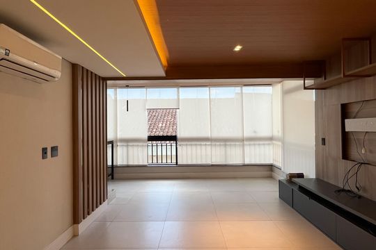 Sala de apartamento para alugar com 2 quartos, 98m² em Marapé, Santos
