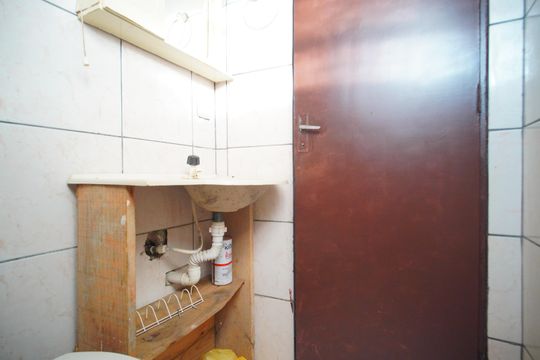 Banheiro de apartamento para alugar com 2 quartos, 38m² em Cohab, Sapucaia do Sul
