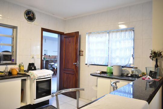 Cozinha de casa à venda com 4 quartos, 205m² em Indianópolis, São Paulo