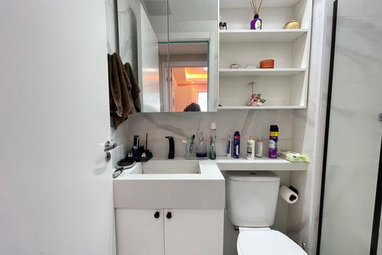 Banheiro de apartamento à venda com 2 quartos, 33m² em Jardim Celeste, São Paulo