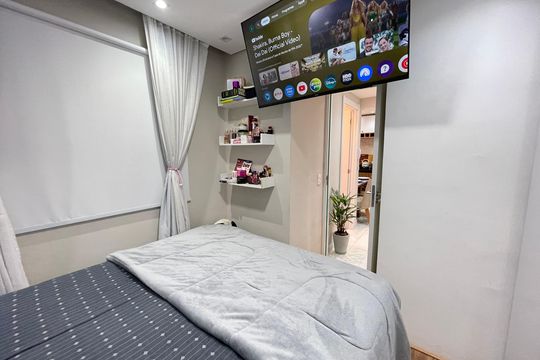 Quarto 1 de apartamento à venda com 2 quartos, 33m² em Jardim Celeste, São Paulo