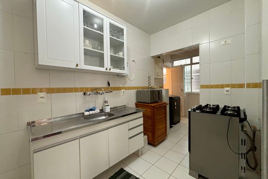 Cozinha de apartamento para alugar com 2 quartos, 72m² em Ipanema, Rio de Janeiro