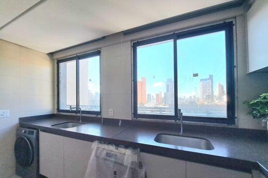 Cozinha de apartamento à venda com 3 quartos, 101m² em Sion, Belo Horizonte