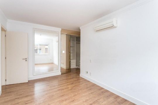 Quarto 2 de apartamento para alugar com 3 quartos, 117m² em Bela Vista, Porto Alegre