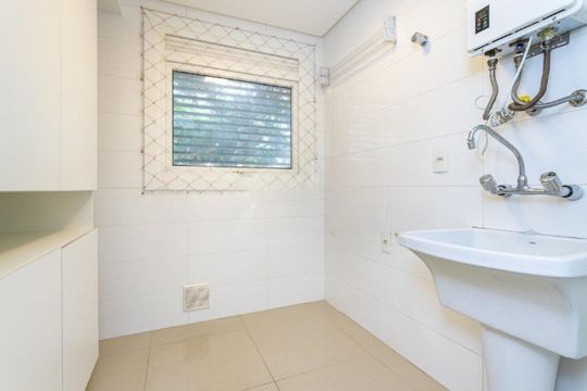Apartamento para alugar com 3 quartos, 117m² em Bela Vista, Porto Alegre