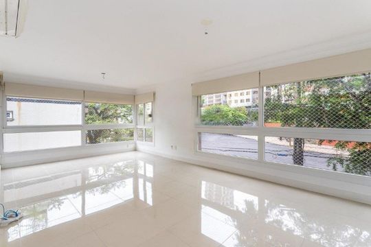 Apartamento para alugar com 3 quartos, 117m² em Bela Vista, Porto Alegre