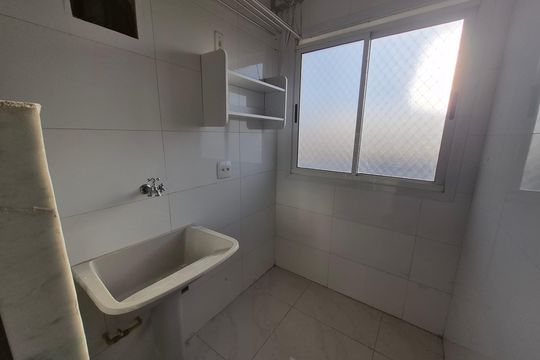Área de serviço de apartamento para alugar com 2 quartos, 52m² em Vila Progresso, Campinas