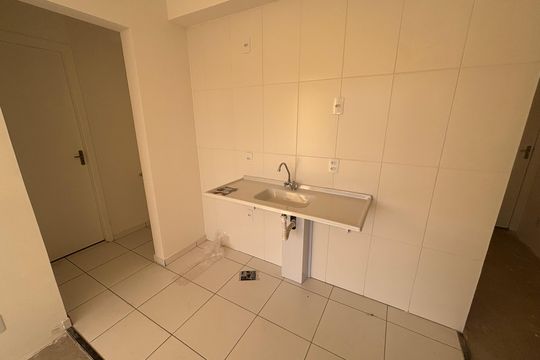 Cozinha de apartamento à venda com 2 quartos, 40m² em Jardim Maringa, São Paulo