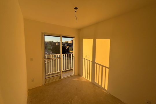 Apartamento à venda com 2 quartos, 40m² em Jardim Maringa, São Paulo