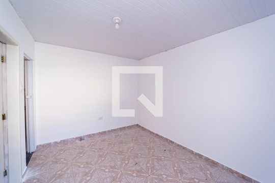 Sala de casa à venda com 6 quartos, 200m² em Vila Talarico, São Paulo