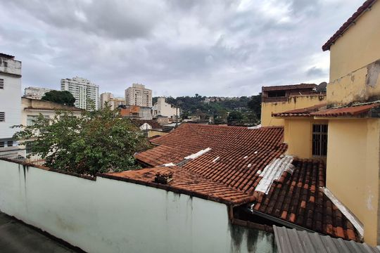 Sala de apartamento para alugar com 2 quartos, 80m² em Santa Rosa, Niterói