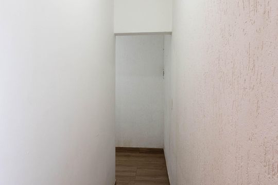 Corredor de casa à venda com 2 quartos, 122m² em Horto Florestal, São Paulo