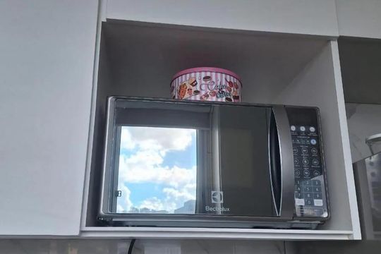 Cozinha de apartamento à venda com 2 quartos, 48m² em Santa Helena, Belo Horizonte