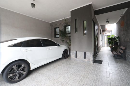 Garagem de casa à venda com 3 quartos, 271m² em Jardim Imperador (zona Leste), São Paulo