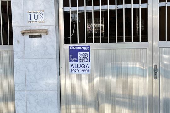 Plaquinha de casa de condomínio para alugar com 3 quartos, 120m² em Portuguesa, Rio de Janeiro