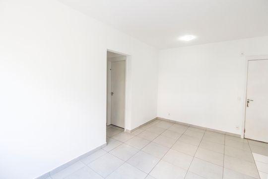 Sala  de apartamento à venda com 2 quartos, 51m² em Centro, Barueri