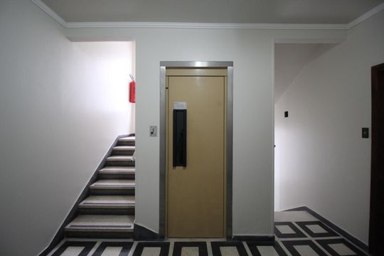 Corredor de apartamento para alugar com 3 quartos, 110m² em Independência, Porto Alegre