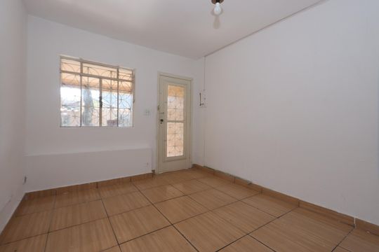 Sala de casa à venda com 2 quartos, 70m² em Vila Lucia, São Paulo