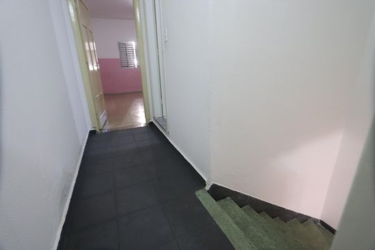 Corredor de casa à venda com 2 quartos, 70m² em Vila Lucia, São Paulo