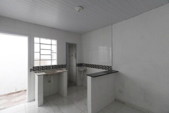 Studio de kitnet/studio para alugar com 1 quarto, 16m² em Vila Olinda, São Paulo