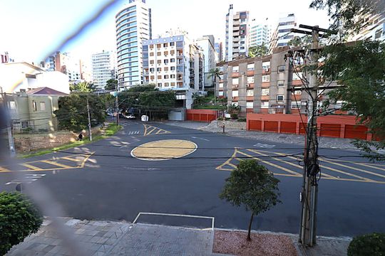 Apartamento para alugar com 3 quartos, 118m² em Bela Vista, Porto Alegre