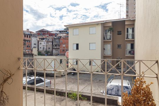 Sacada de apartamento para alugar com 2 quartos, 49m² em Jardim Santa Tereza, Carapicuíba